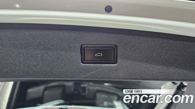 Volkswagen Tiguan 2020 — photo 32
