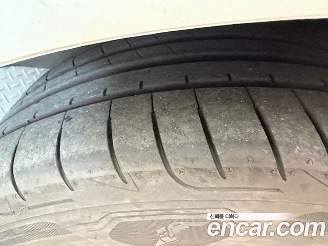 Mercedes-Benz E-Class 2018 — photo 5