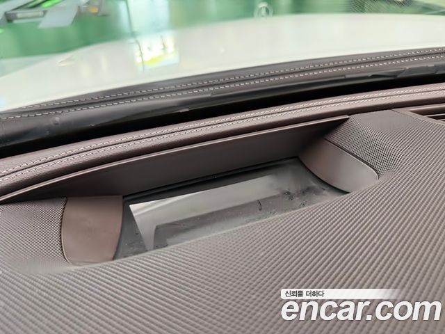 Mercedes-Benz E-Class 2018 — photo 17