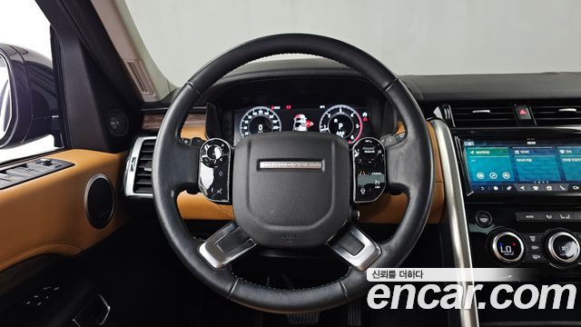 Land Rover Discovery 2020 — photo 19