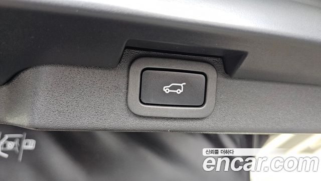 Land Rover Discovery 2020 — photo 27