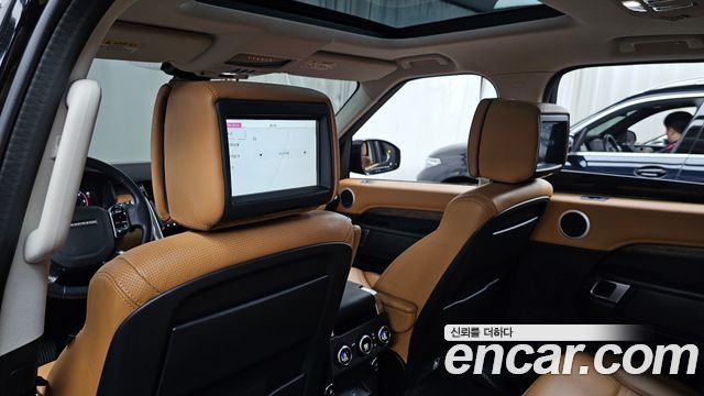 Land Rover Discovery 2020 — photo 28