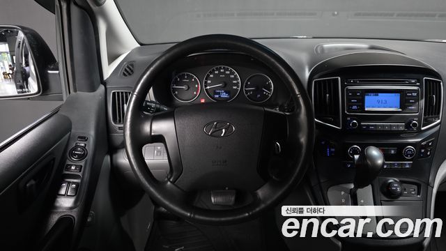 Hyundai Starex 2017 — photo 14