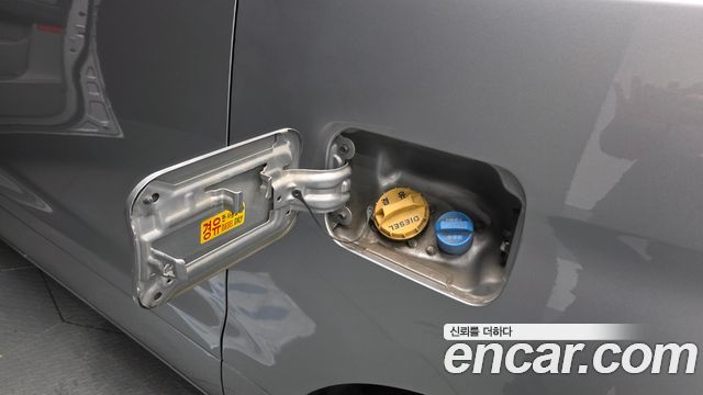 Hyundai Starex 2017 — photo 16