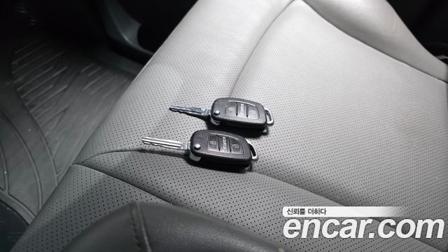 Hyundai Starex 2017 — photo 18