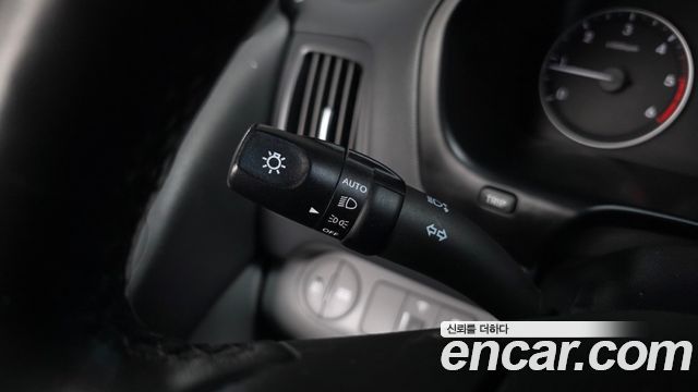 Hyundai Starex 2017 — photo 19