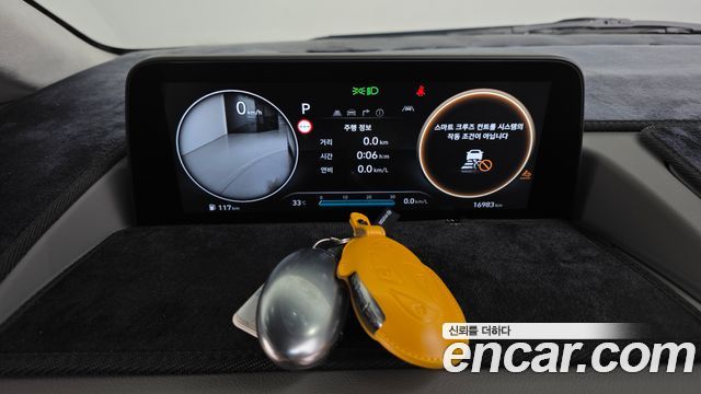 Hyundai Staria 2025 — photo 11