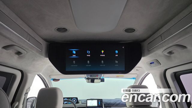 Hyundai Staria 2025 — photo 19