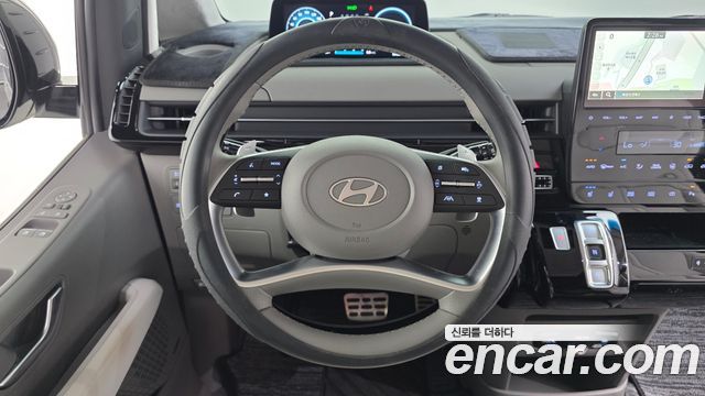 Hyundai Staria 2025 — photo 20