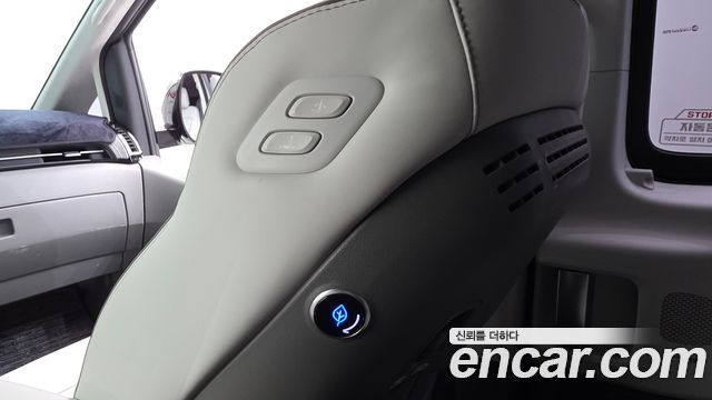 Hyundai Staria 2025 — photo 26