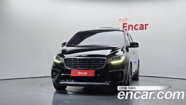 Kia Canival 2019 — photo 3