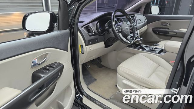 Kia Canival 2019 — photo 13