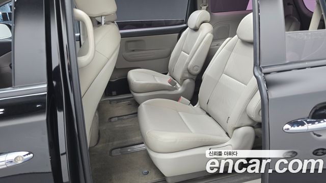Kia Canival 2019 — photo 18