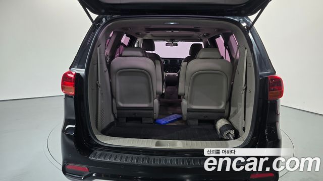 Kia Canival 2019 — photo 26