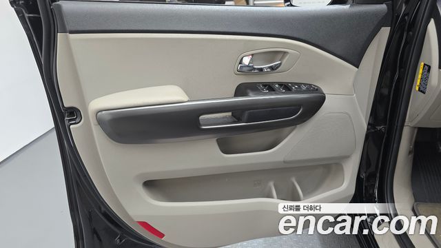 Kia Canival 2019 — photo 14