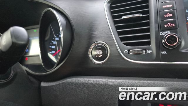 Kia Canival 2019 — photo 27