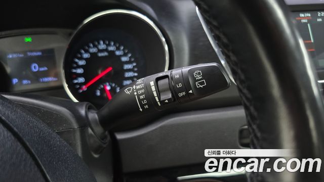 Kia Canival 2019 — photo 28
