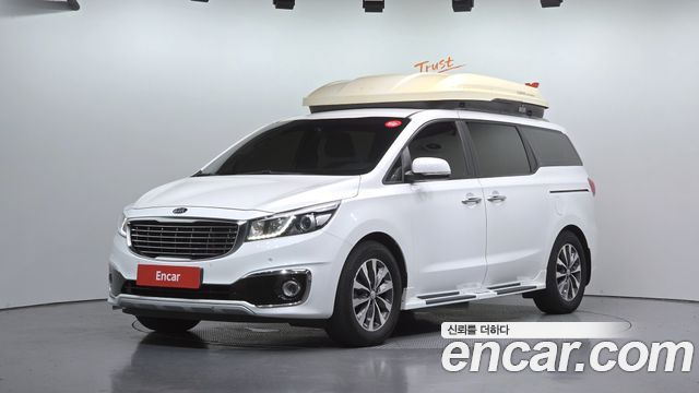 Kia Canival 2017 — photo 1