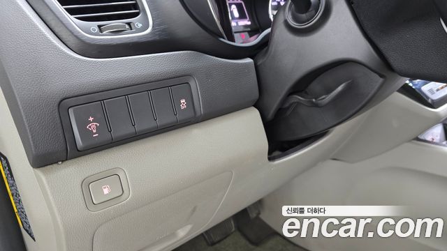 Kia Canival 2017 — photo 19