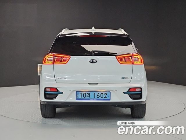 Kia Niro 2019 — photo 3