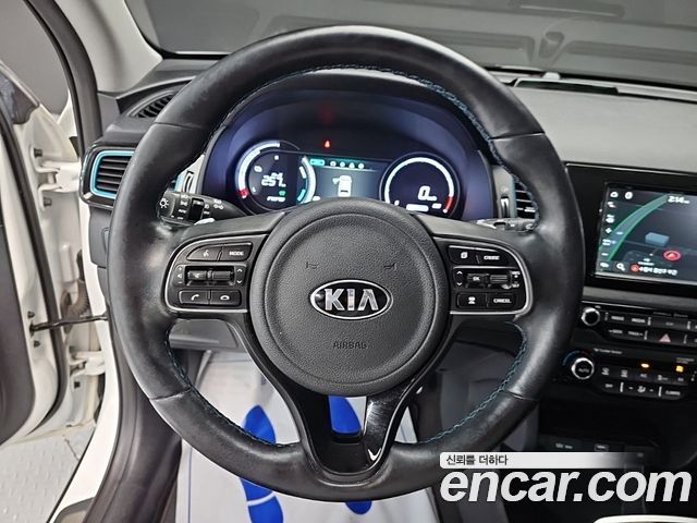 Kia Niro 2019 — photo 9