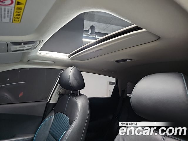 Kia Niro 2019 — photo 14