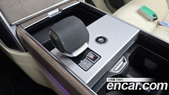Land Rover Range Rover 2025 — photo 12