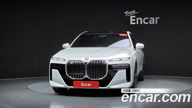 BMW 7-Series 2024 — photo 3