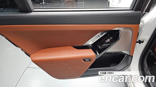 BMW 7-Series 2024 — photo 15