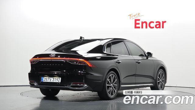 Hyundai Grandeur 2022 — photo 2