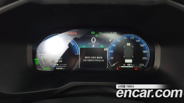 Toyota RAV4 2025 — photo 8
