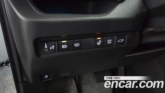 Toyota RAV4 2025 — photo 19
