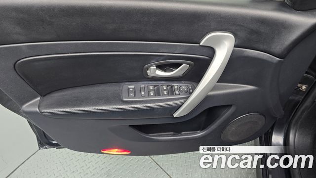 Renault Korea SM5  2013 — photo 14