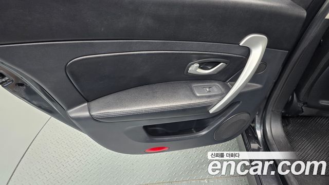 Renault Korea SM5  2013 — photo 15