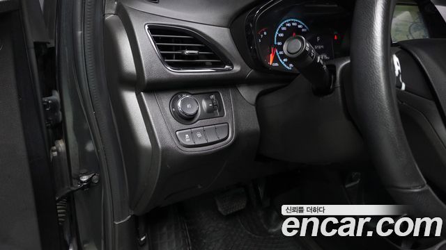 Chevrolet Korea Spark 2017 — photo 13