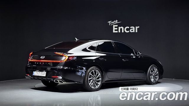 Hyundai Sonata 2022 — photo 2