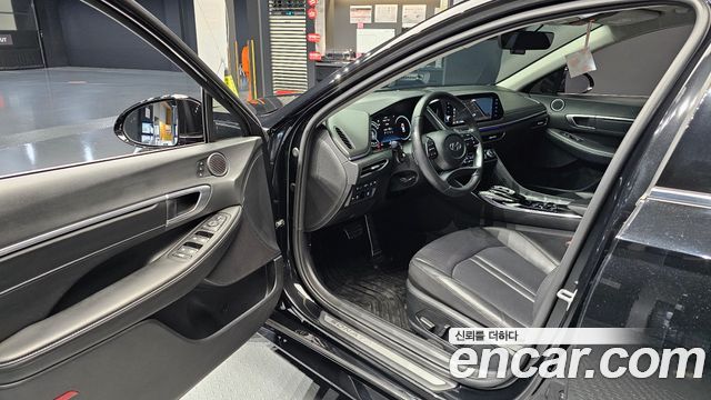 Hyundai Sonata 2022 — photo 13