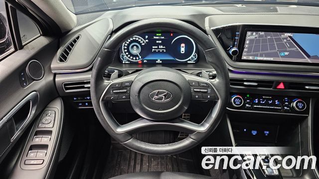 Hyundai Sonata 2022 — photo 19
