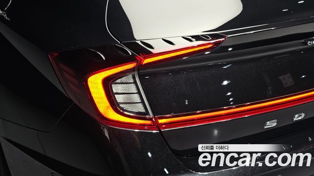 Hyundai Sonata 2022 — photo 9