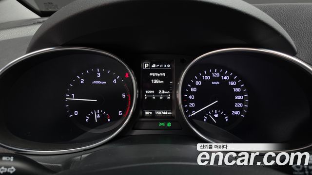 Hyundai Santafe 2016 — photo 11