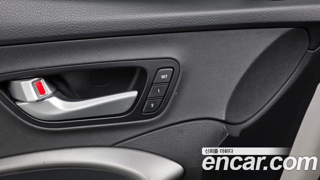 Hyundai Santafe 2016 — photo 23