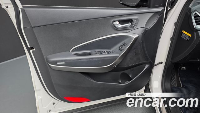 Hyundai Santafe 2016 — photo 14