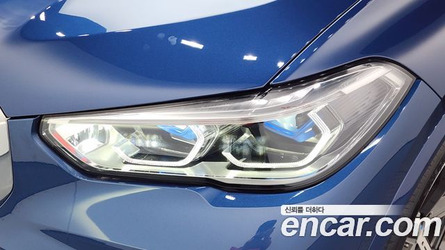 BMW X5 2021 — photo 8
