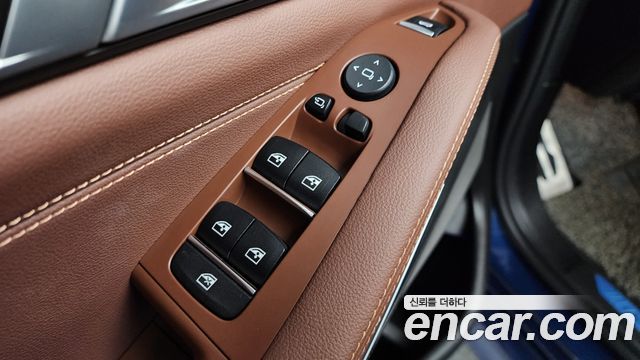 BMW X5 2021 — photo 35