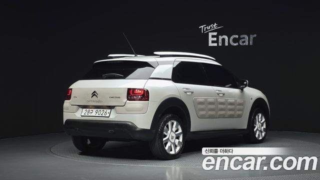 Citroën / DS C4 CACTUS 2018 — photo 2
