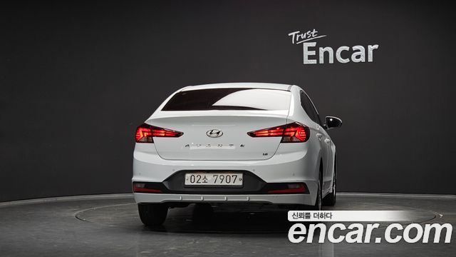 Hyundai AVANTE 2020 — photo 4