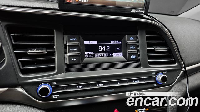 Hyundai AVANTE 2020 — photo 16