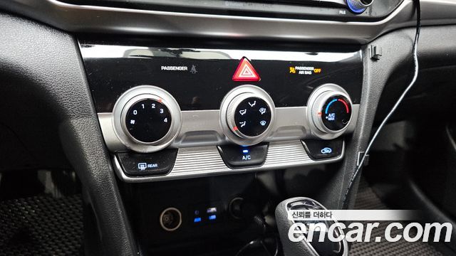 Hyundai AVANTE 2020 — photo 18