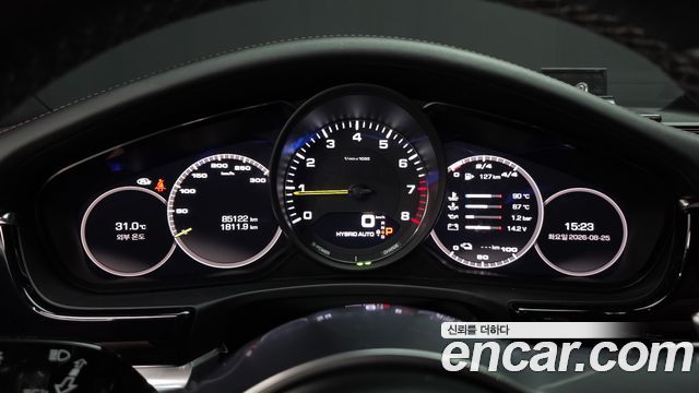 Porsche Panamera 2020 — photo 11