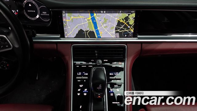 Porsche Panamera 2020 — photo 20